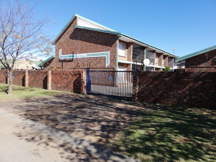 3 Bedroom Property for Sale in Miederpark North West